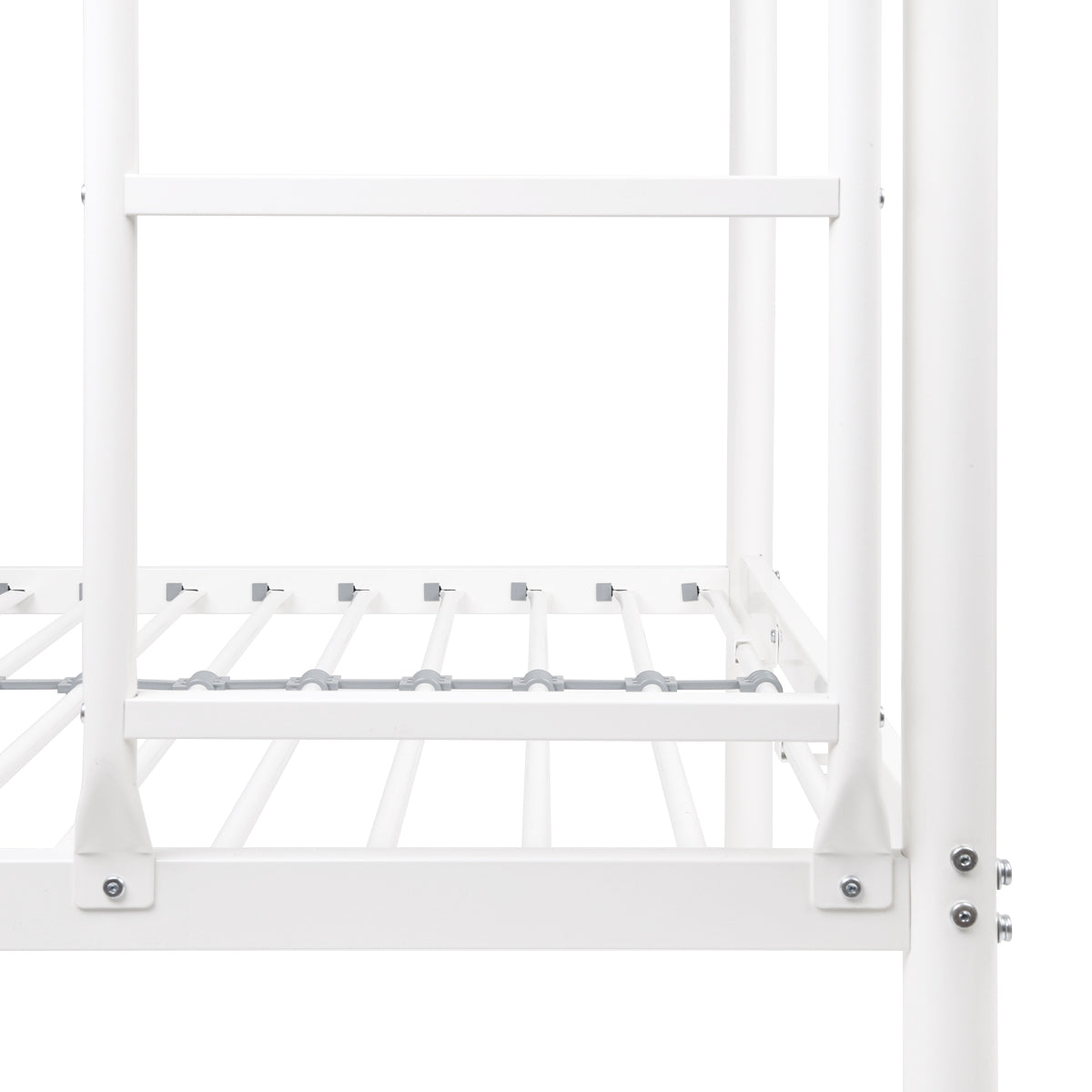 Détail de l’échelle en métal blanc des lits superposés BROS 90x190 cm